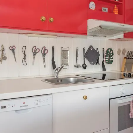 Amazing In With 3 Bedrooms And Internet